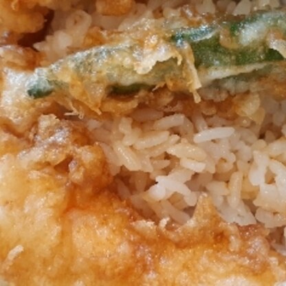 解凍した天ぷらを天丼に乗せました！美味しかったです！